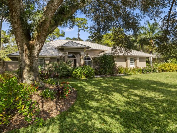 3221 Bent Pine Drive, Fort Pierce, FL 34951