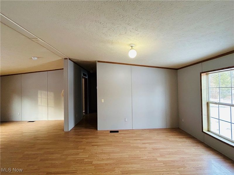 10481 Knowlton Road, Garrettsville, OH 44231 Photo 8