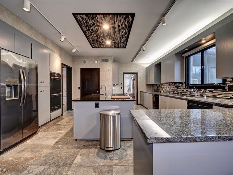 808 47th Street NE, Canton, OH 44714 Photo 5