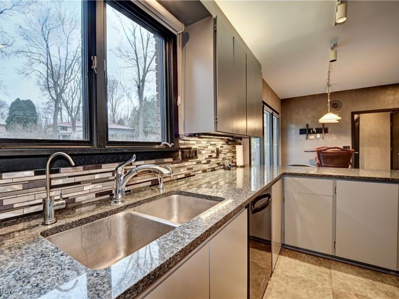 808 47th Street NE, Canton, OH 44714 Photo 6