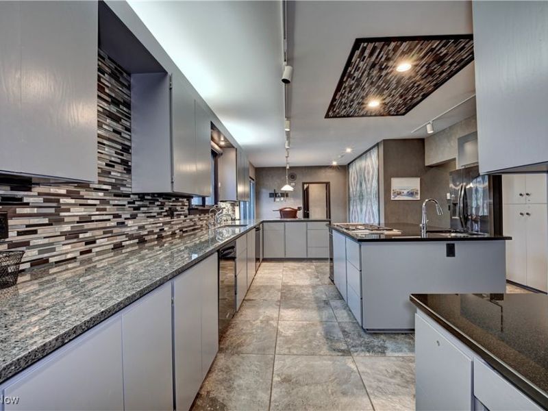 808 47th Street NE, Canton, OH 44714 Photo 7