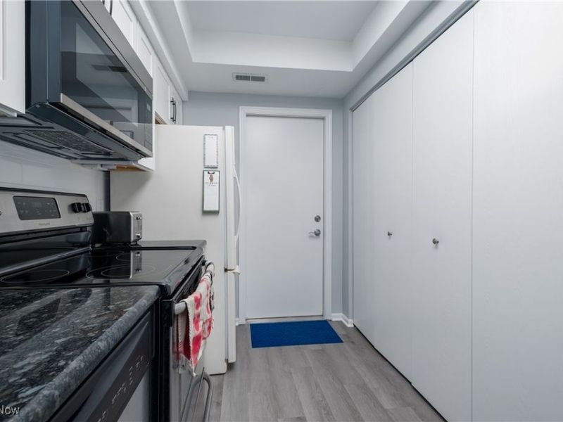 3627 Barrington Place NW, Canton, OH 44708 Photo 11