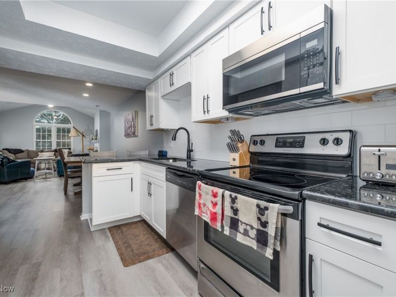 3627 Barrington Place NW, Canton, OH 44708 Photo 9