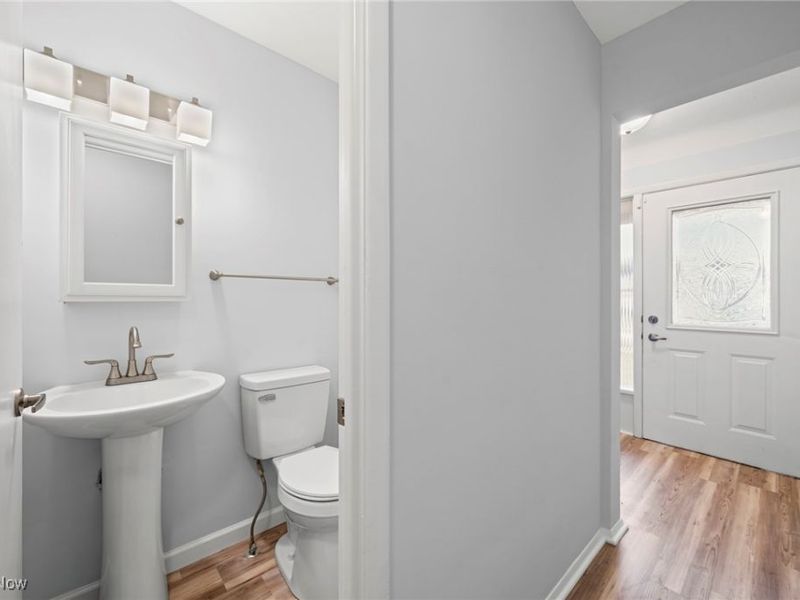 23409 Mccann Street, Cleveland, OH 44128 Photo 17