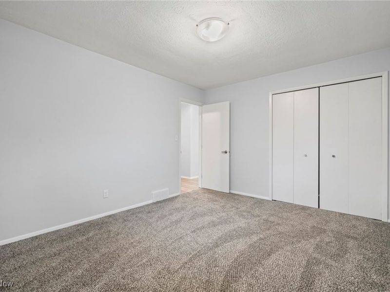 23409 Mccann Street, Cleveland, OH 44128 Photo 19