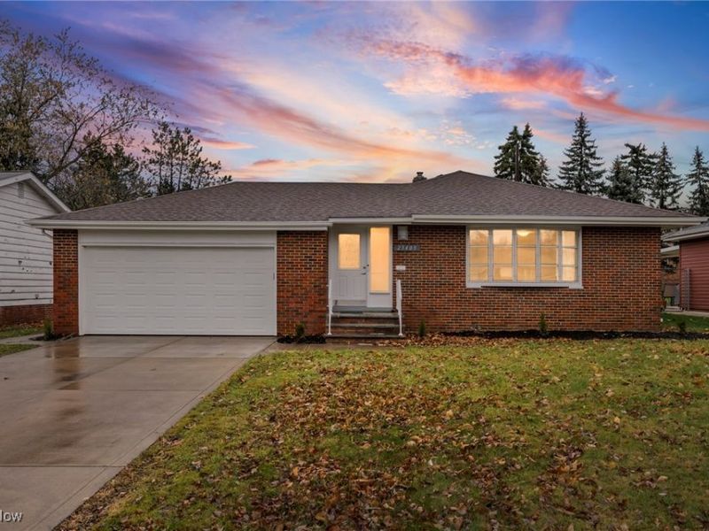 23409 Mccann Street, Cleveland, OH 44128 Photo 2