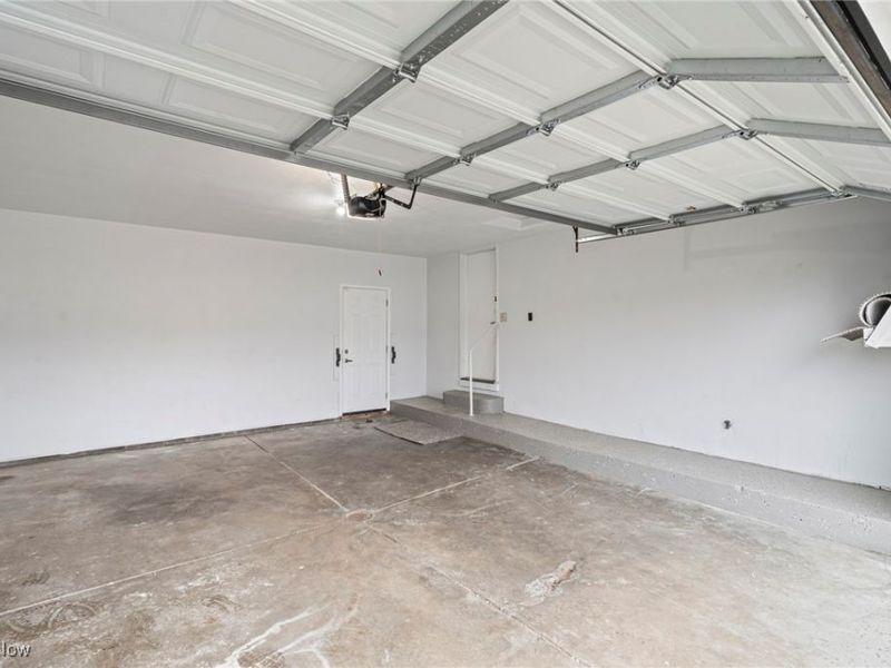 23409 Mccann Street, Cleveland, OH 44128 Photo 31