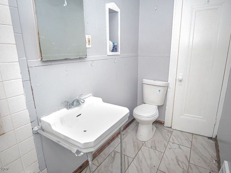 1769 Burgess Road, Cleveland, OH 44112 Photo 16