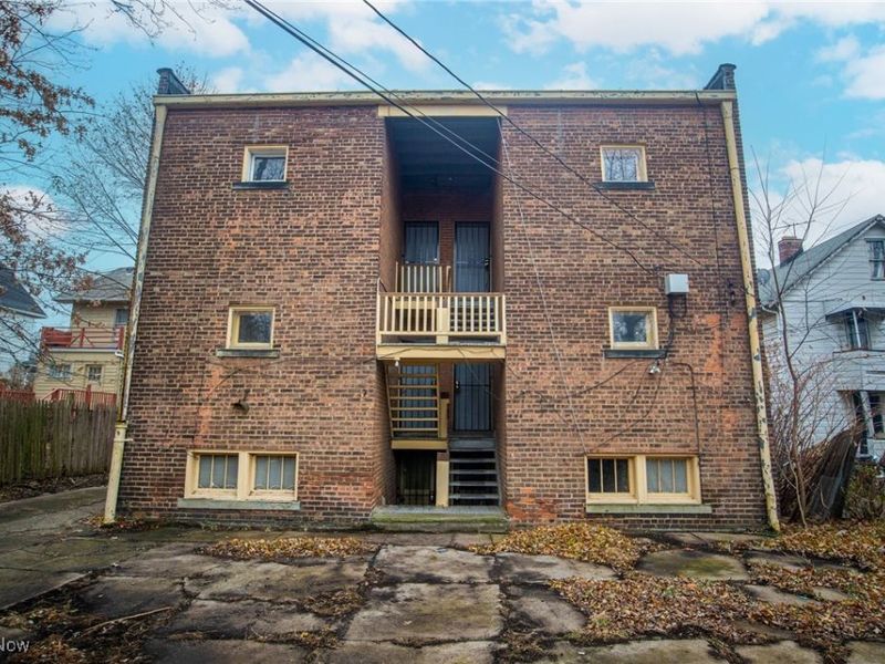 1769 Burgess Road, Cleveland, OH 44112 Photo 5