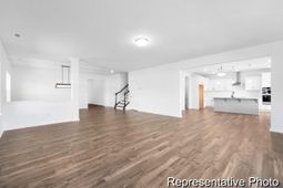 1033 Toland Drive photo 4