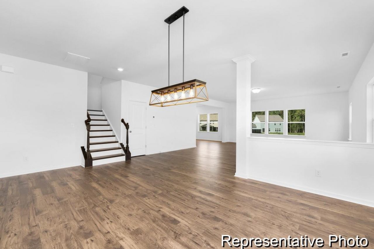 1033 Toland Drive Photo 6