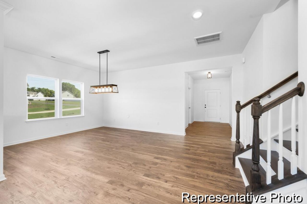 1033 Toland Drive Photo 7