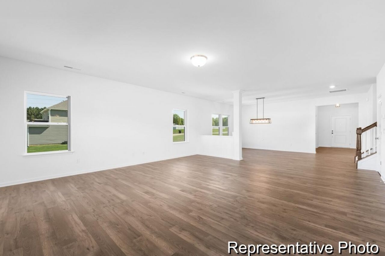 1033 Toland Drive Photo 8