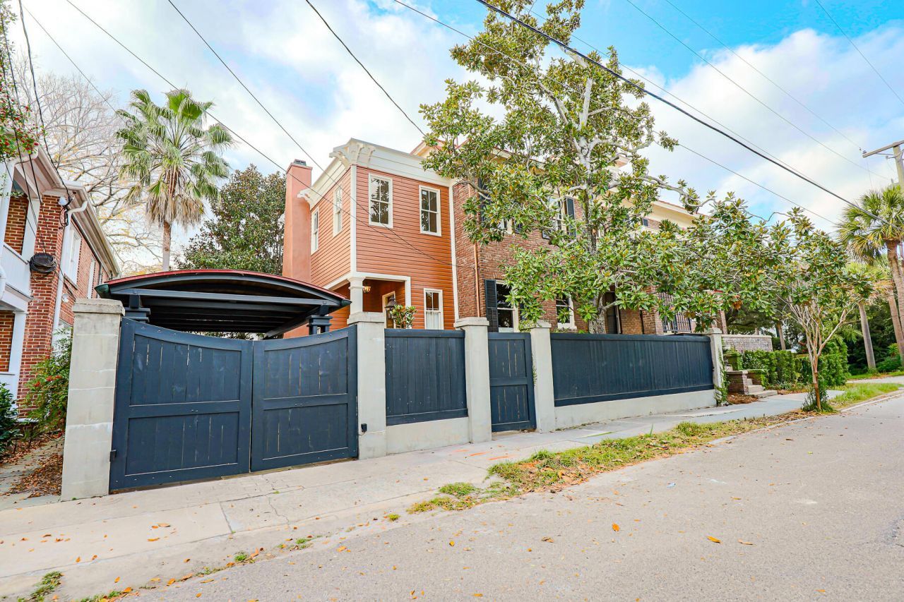 173 Tradd Street Photo 18