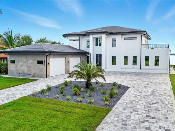 6390 River Club CT, NORTH FORT MYERS, FL 33917