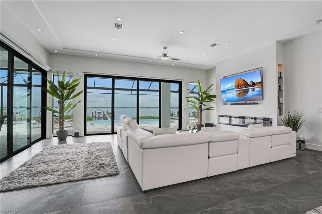 6390 River Club Ct, North Fort Myers, FL 33917 Photo