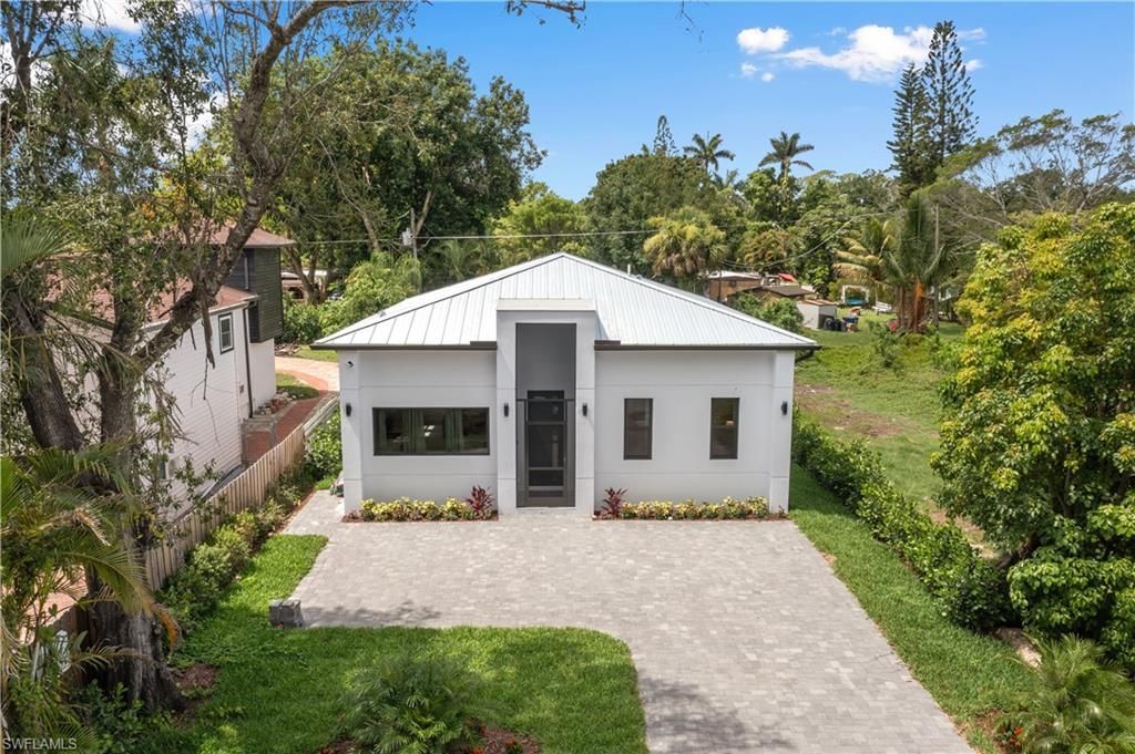 10186 Carolina St, Bonita Springs, FL 34135 Photo