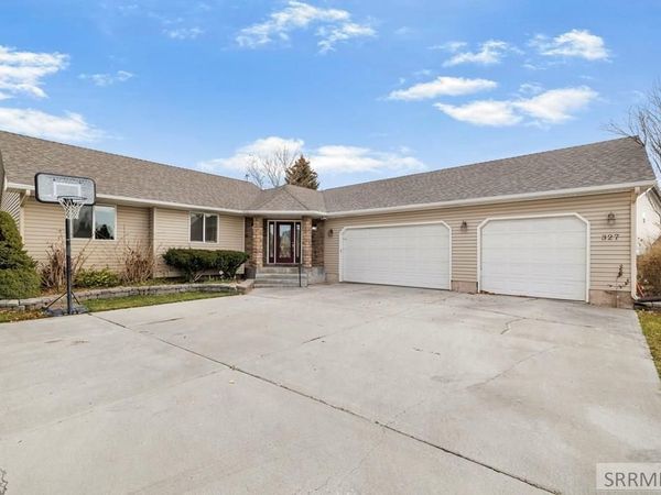 327 N Red Fox Drive, AMMON, ID 83401