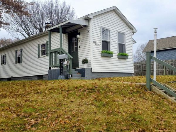 1117 N Iowa Street, South Bend, IN 46628