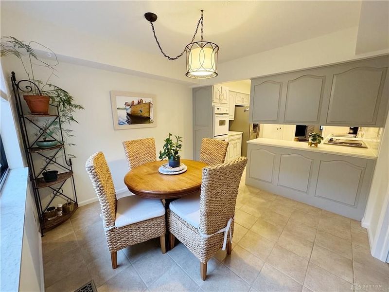 6031 Buggy Whip Lane, Centerville, OH 45459 Photo 18