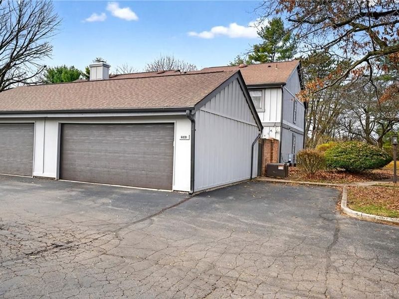 6031 Buggy Whip Lane, Centerville, OH 45459 Photo 3