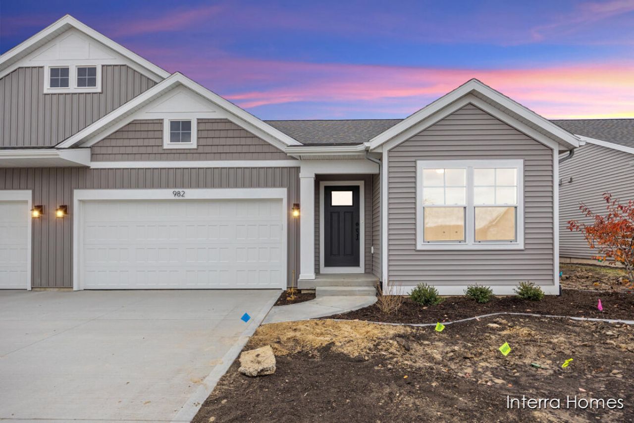 982 Scioto Drive Nw, Unit 3, Comstock Park, MI 49321 Main Photo