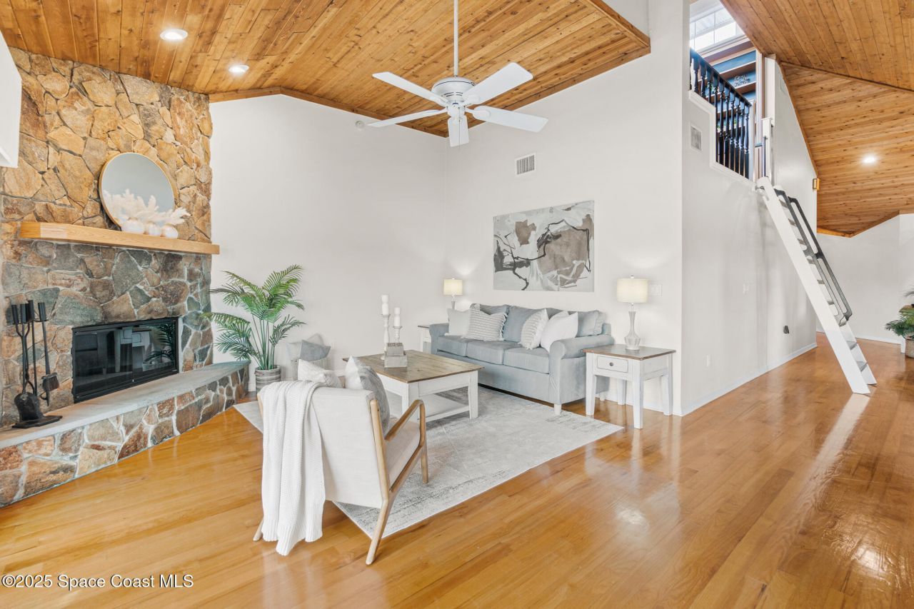 940 W Whitmire Drive, Melbourne, FL 32935 Photo