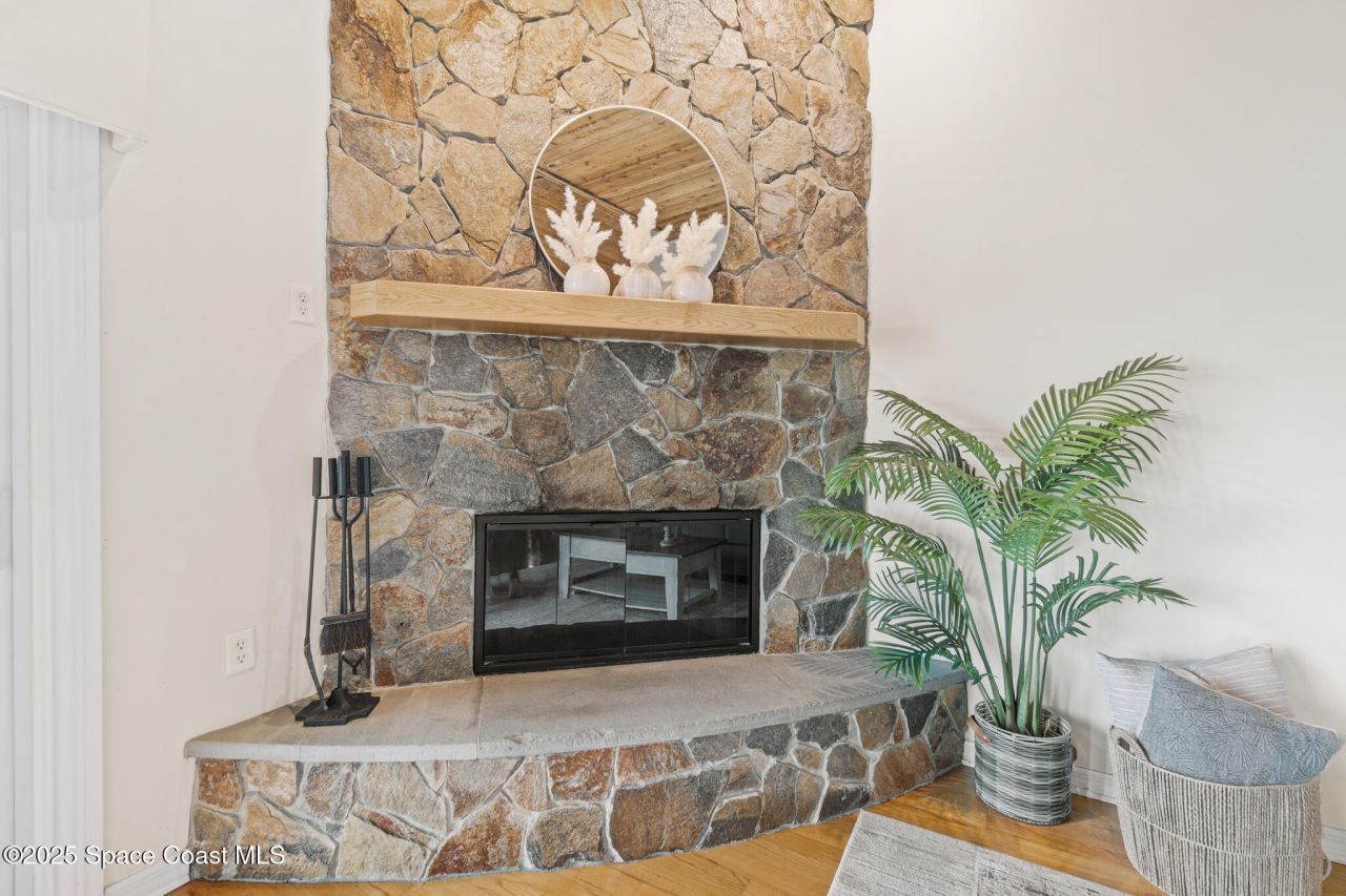 940 W Whitmire Drive, Melbourne, FL 32935 Photo