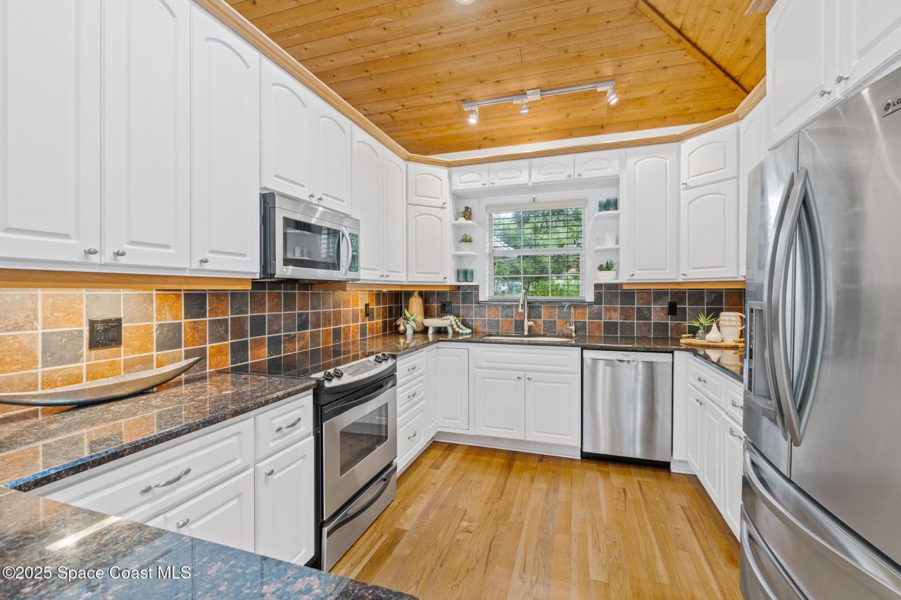 940 W Whitmire Drive, Melbourne, FL 32935 Photo