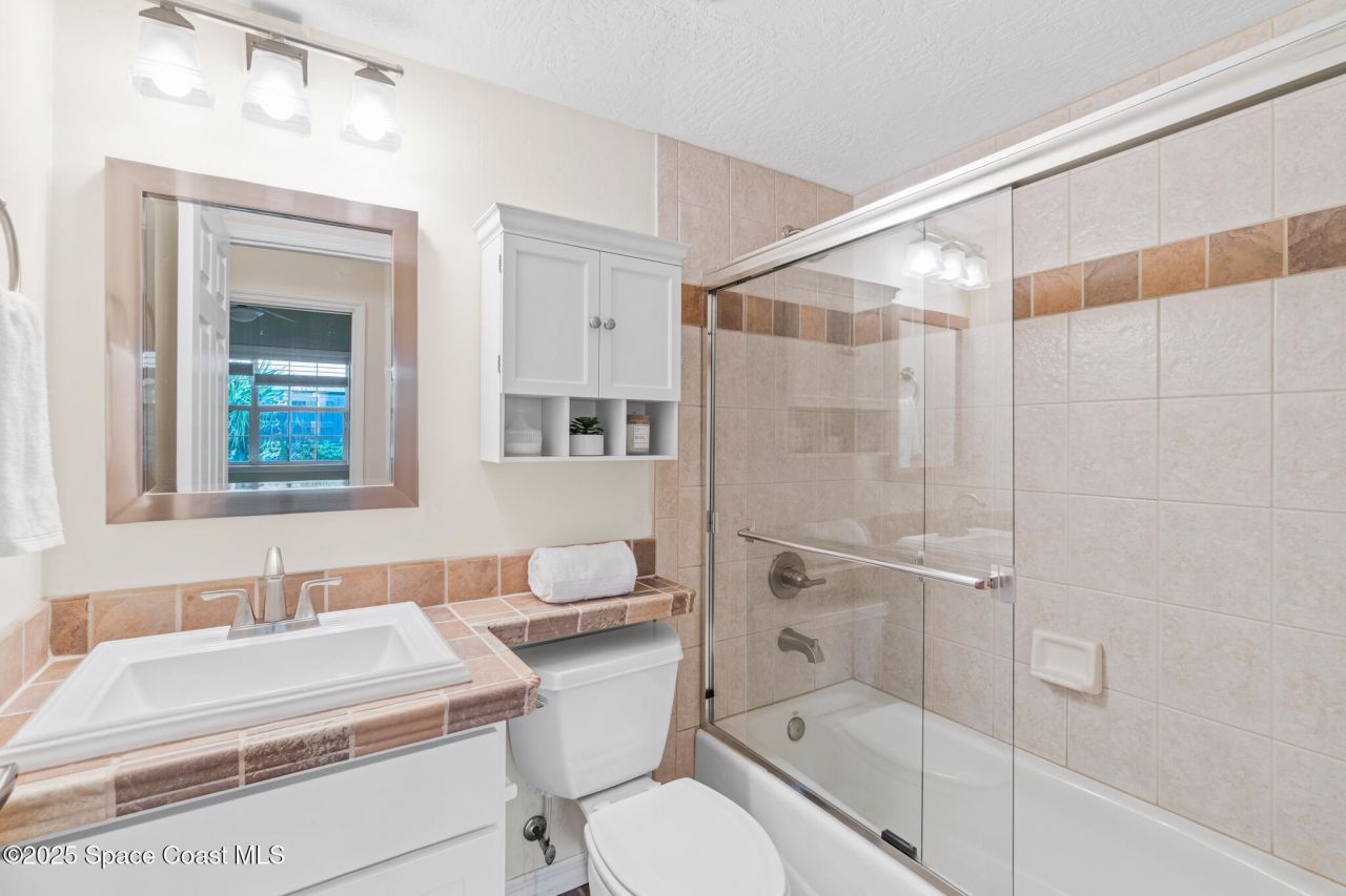 940 W Whitmire Drive, Melbourne, FL 32935 Photo