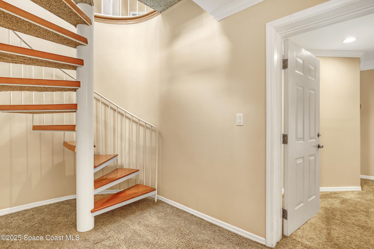 940 W Whitmire Drive, Melbourne, FL 32935 Photo