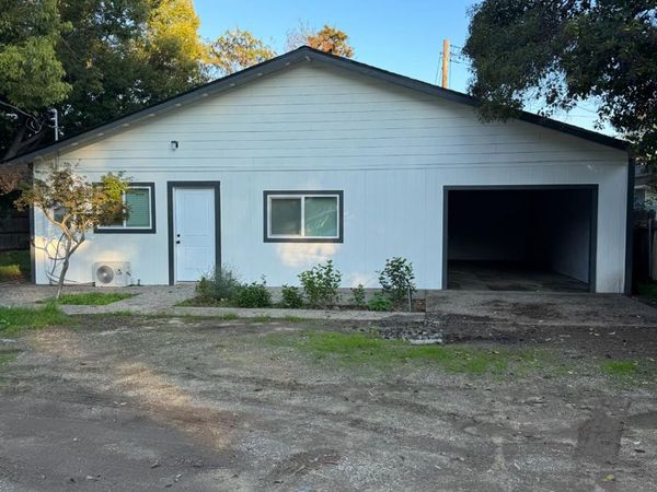 4051 69th St, Sacramento, CA 95820