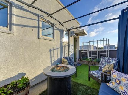 216 Box Ln, Sacramento, CA 95818 Photo