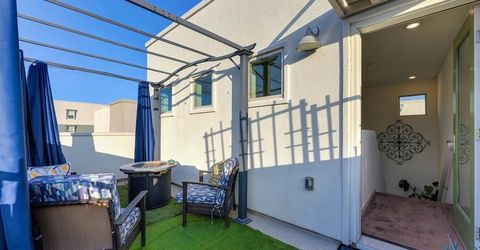 216 Box Ln, Sacramento, CA 95818 Photo