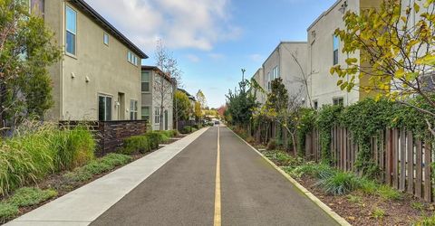 216 Box Ln, Sacramento, CA 95818 Photo