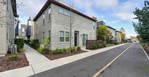 216 Box Ln, Sacramento, CA 95818 Photo