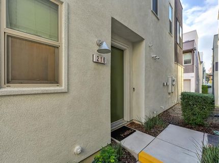 216 Box Ln, Sacramento, CA 95818 Photo