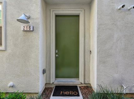 216 Box Ln, Sacramento, CA 95818 Photo