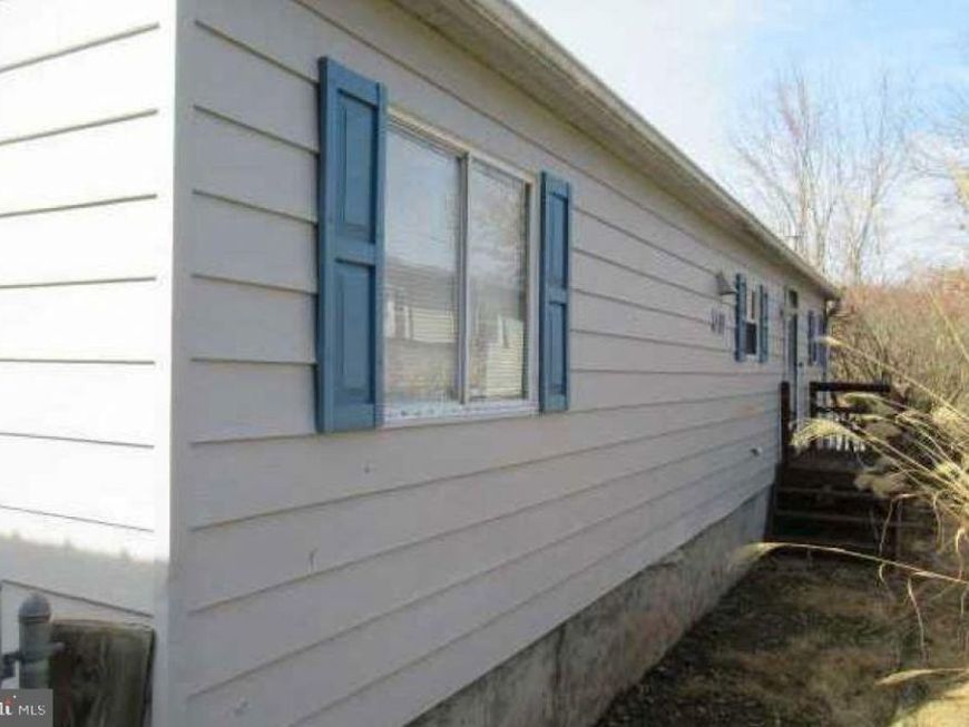 2524 Blacks Lane, New Kensington, PA 15068 Main Photo