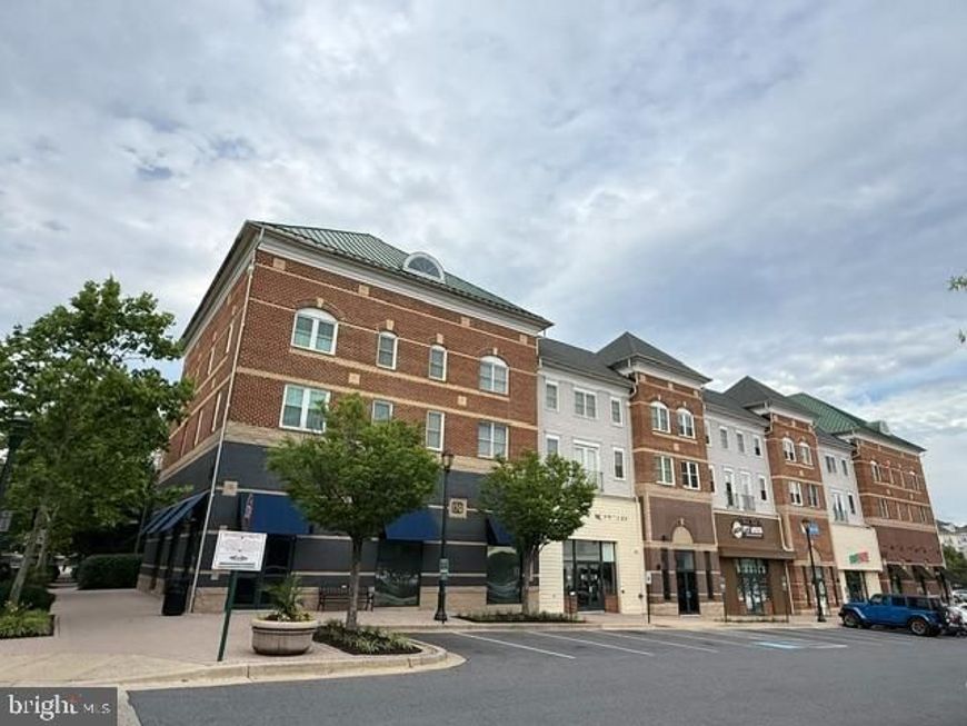 302 King Farm Boulevard, Unit 30208, Rockville, MD 20850 Main Photo