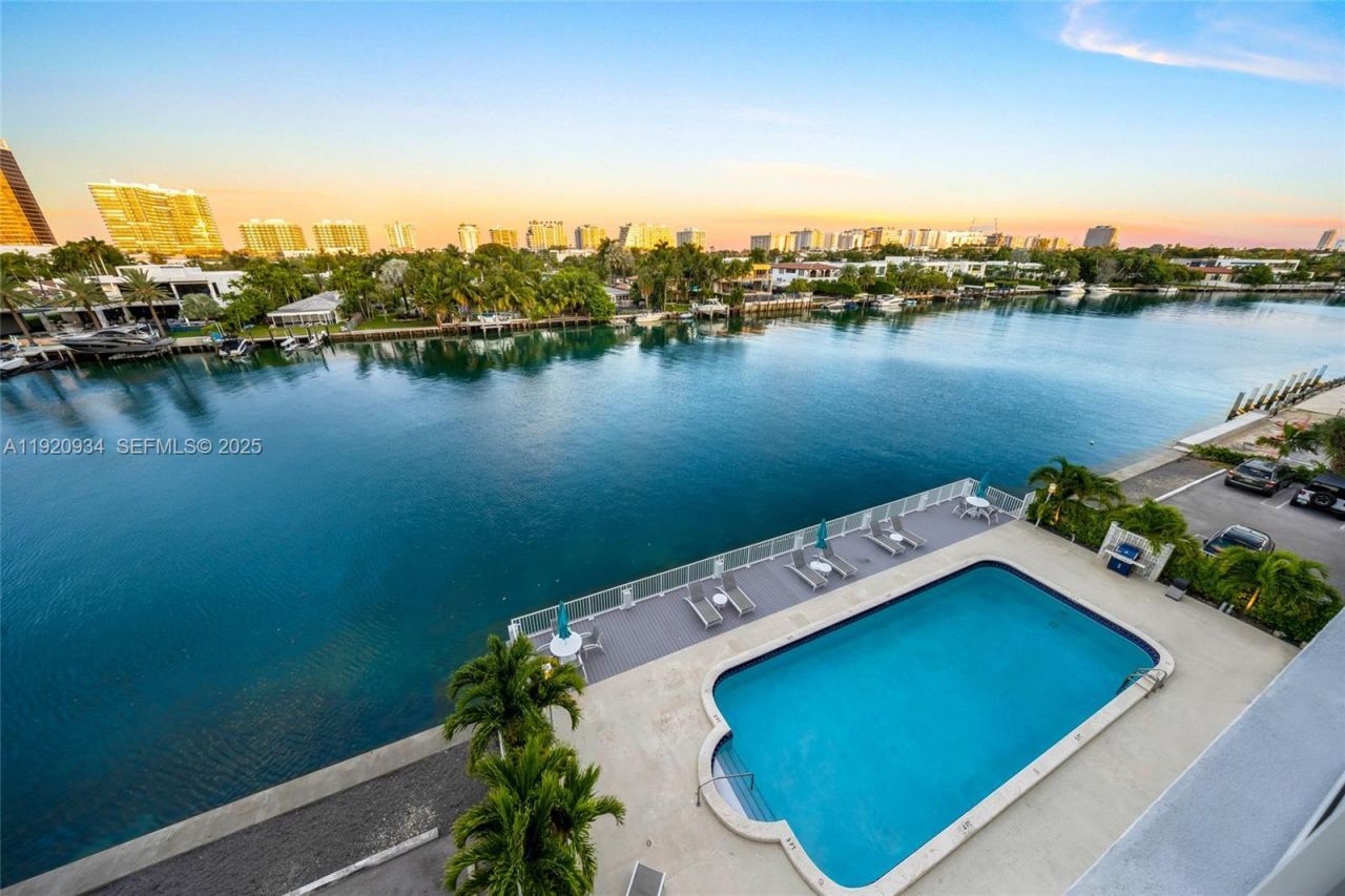 9381 E Bay Harbor Dr, Unit 504N, Bay Harbor Islands, FL 33154 Photo