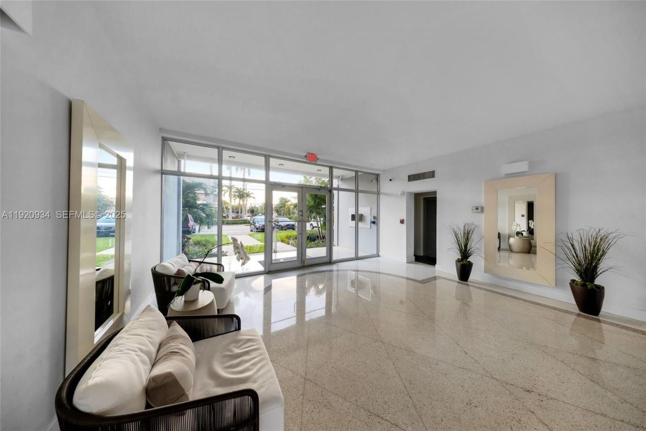 9381 E Bay Harbor Dr, Unit 504N, Bay Harbor Islands, FL 33154 Photo