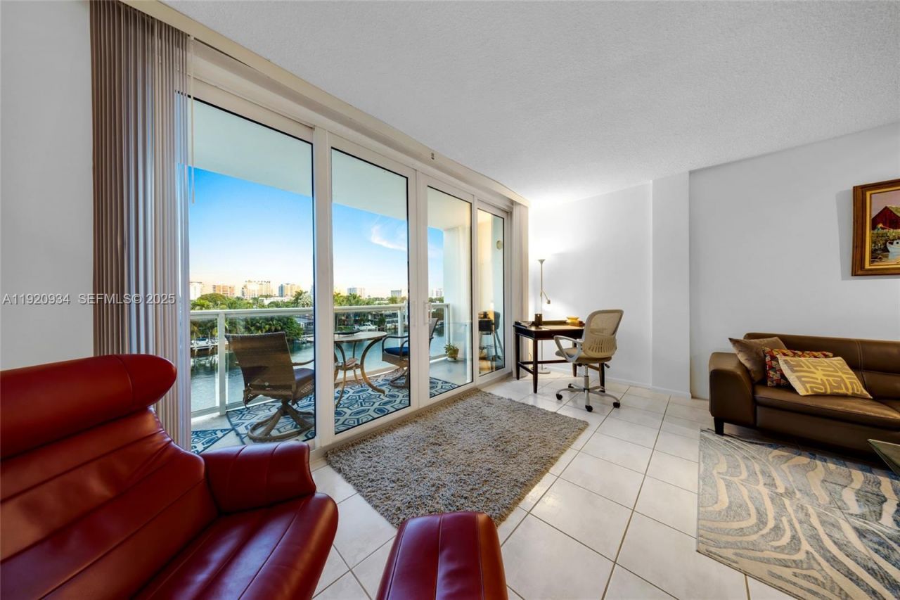 9381 E Bay Harbor Dr, Unit 504N, Bay Harbor Islands, FL 33154 Photo