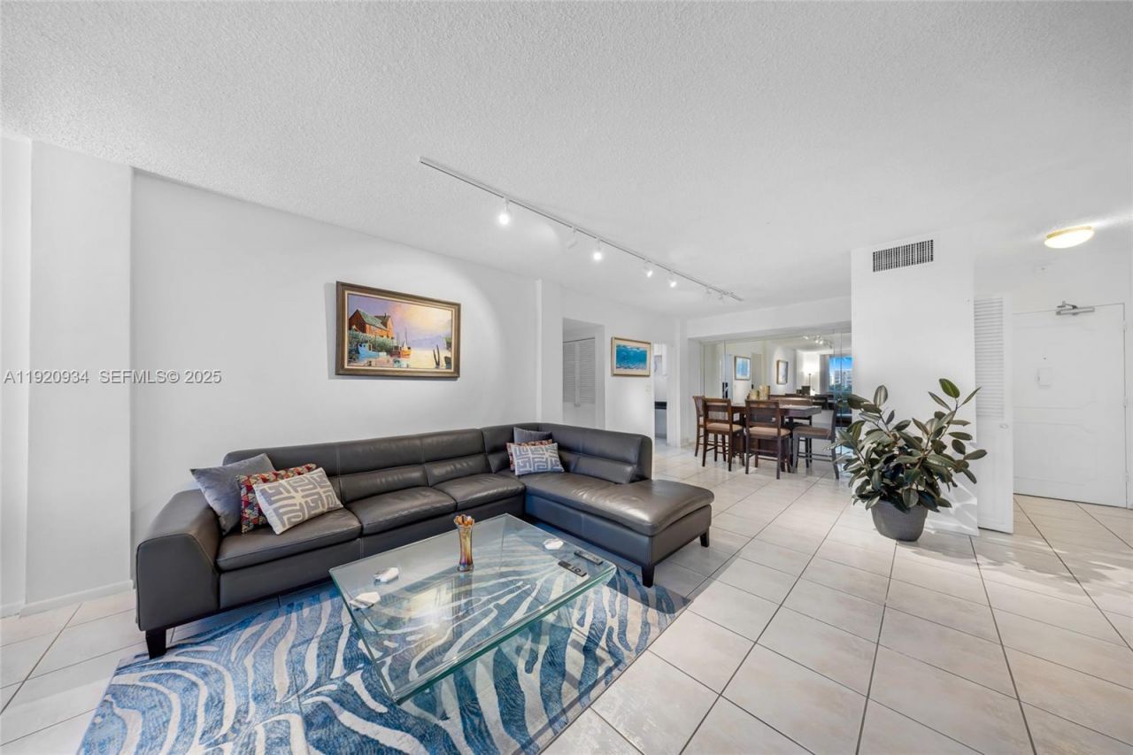 9381 E Bay Harbor Dr, Unit 504N, Bay Harbor Islands, FL 33154 Photo