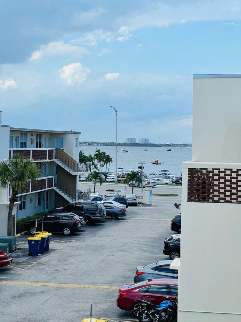 1780 79th St Cswy, Unit C312, North Bay Village, FL 33141 Photo