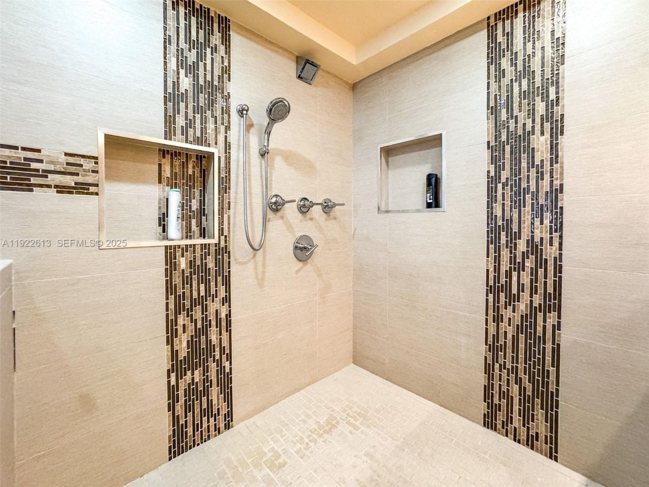 8877 Collins Ave, Unit 809, Surfside, FL 33154 Photo