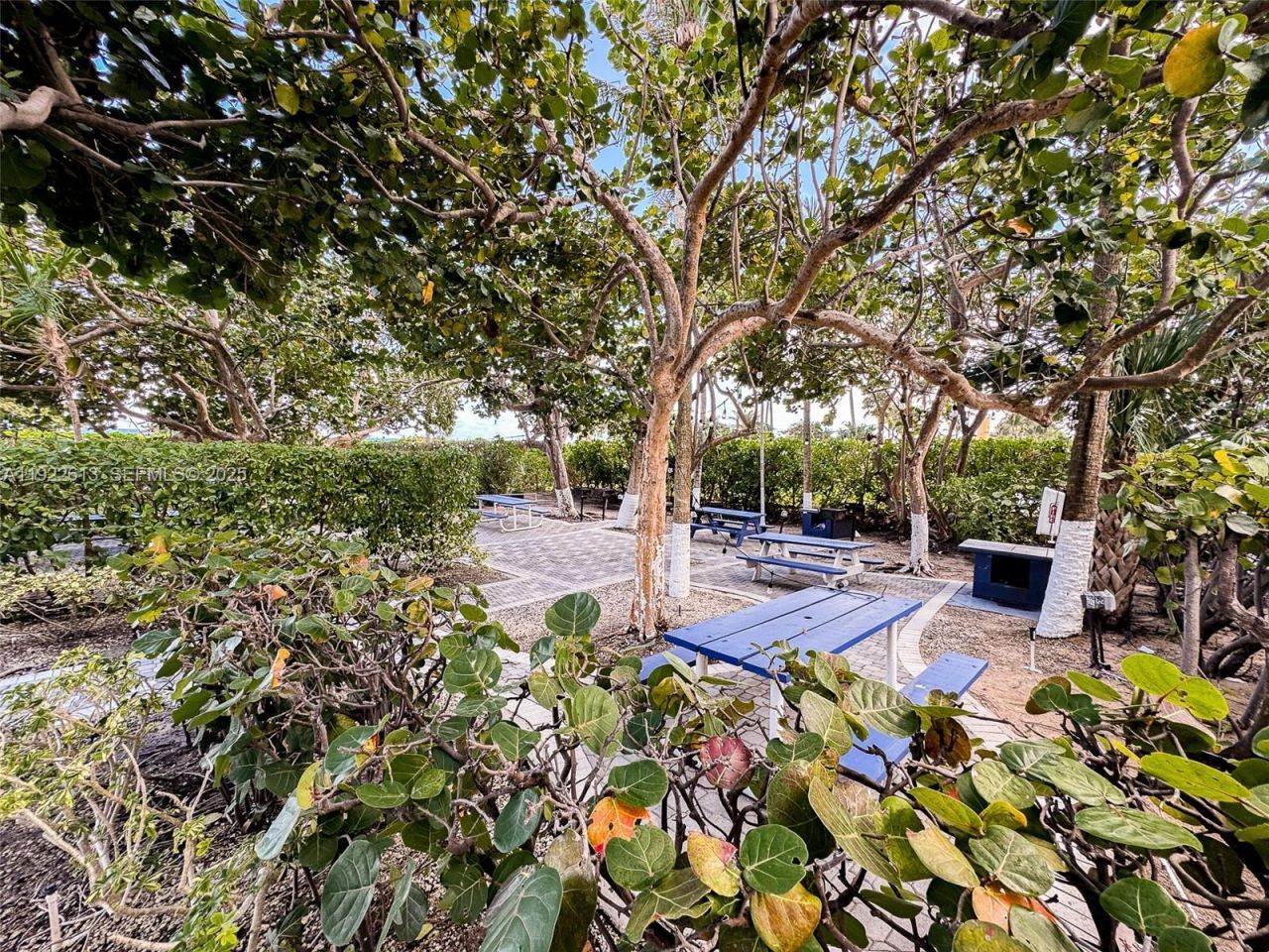 8877 Collins Ave, Unit 809, Surfside, FL 33154 Photo