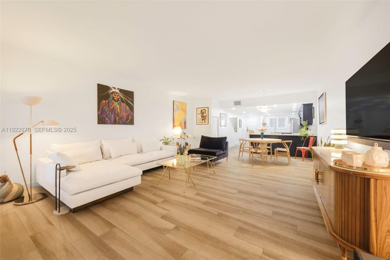 2600 Cardena St, Unit 4, Coral Gables, FL 33134 Photo