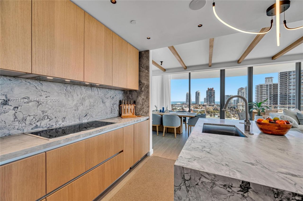 500 Alton Rd, Unit 1601, Miami Beach, FL 33139 Photo