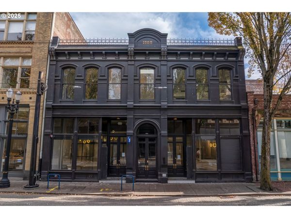 220 SW 1ST AVE, Portland, OR 97204